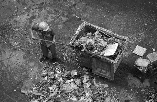 Central London rubbish clearance team at work